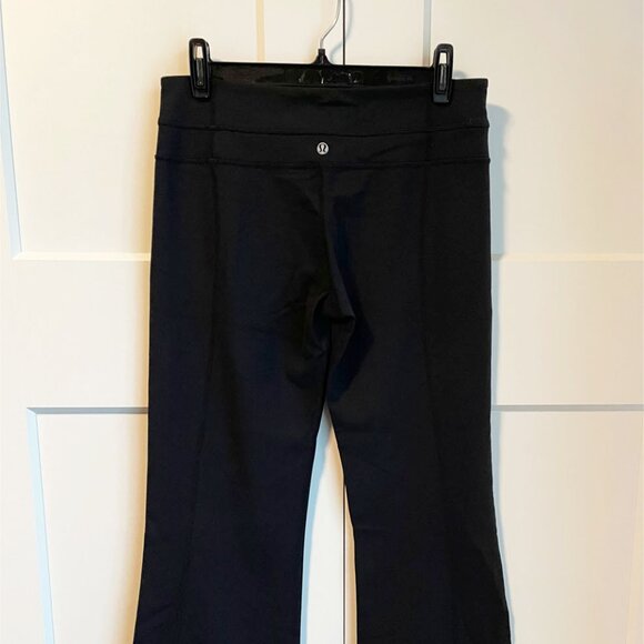 lululemon black reversible groove pant - Size 8 - Picture 1 of 9